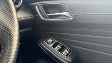 MG HS 1.5 T-GDI PHEV Trophy 5dr Auto Hatchback